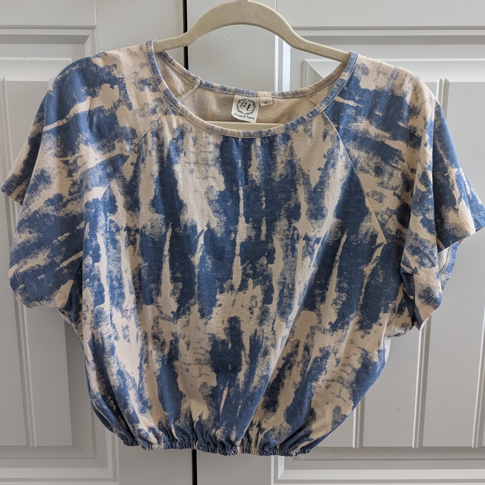 Casual Blue and Cream Tie-Dye Short Sleeve Top